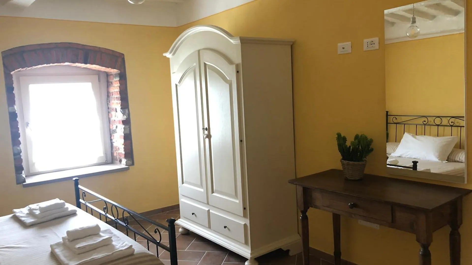 Le Dame Del Borgo Apartment Sassetta 0*,  Italy