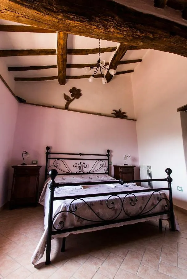 Le Dame Del Borgo Apartment Sassetta Italy